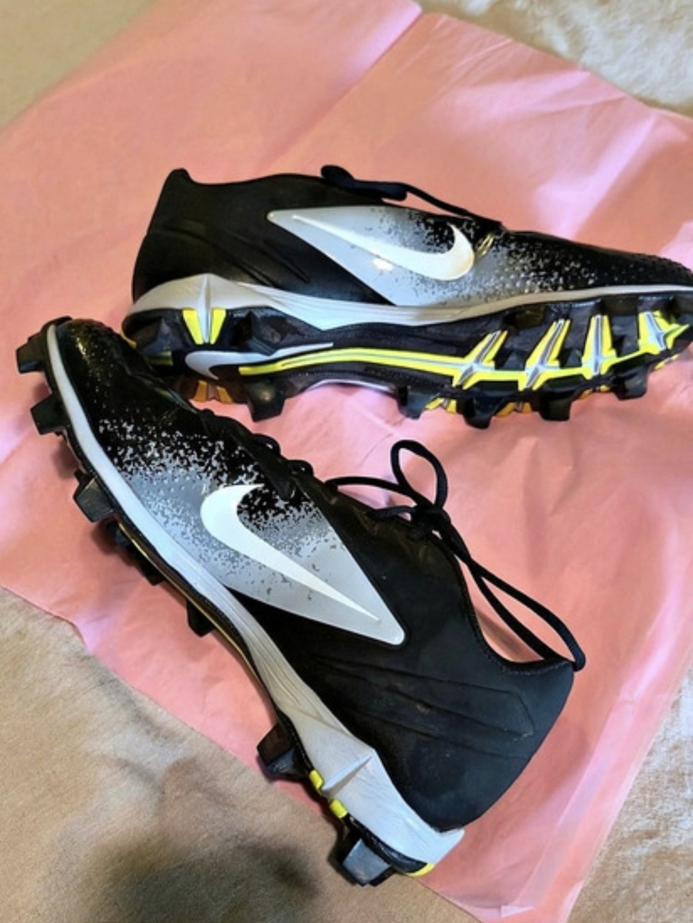 Nike Alpha Huarache Elite Men's Black & Yellow US 9.5 Cleats